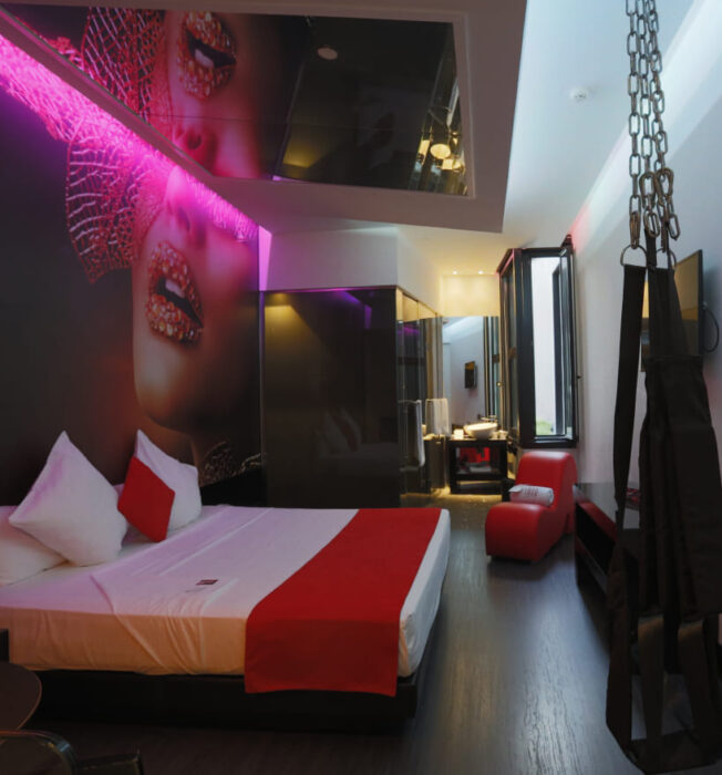 Hotel Loob Madrid | Temático Discreto y Privado